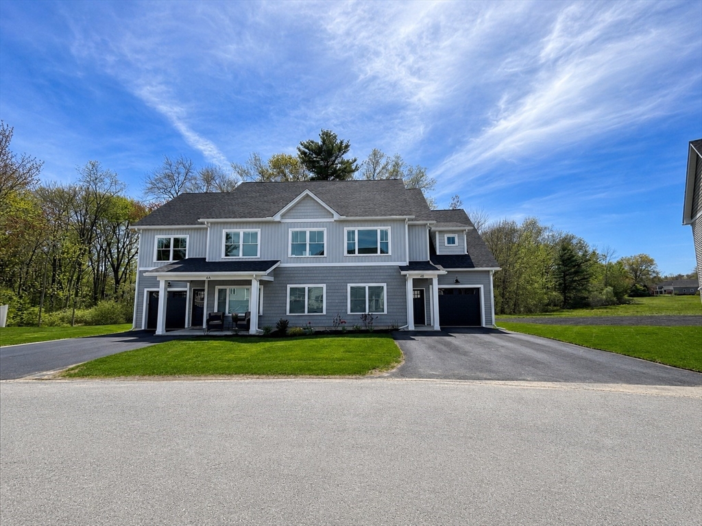4 Clover Cir, Salisbury, Massachusetts, 3 Bedrooms Bedrooms, 5 Rooms Rooms,2 BathroomsBathrooms,Residential,For Sale,Clover Cir,73524462
