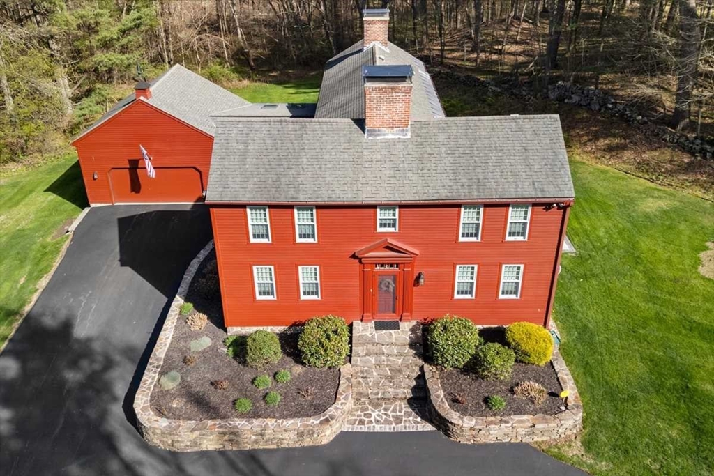 9 Bay Path Dr, Boylston, Massachusetts, 3 Bedrooms Bedrooms, 11 Rooms Rooms,2.5 BathroomsBathrooms,Residential,For Sale,Bay Path Dr,73524713