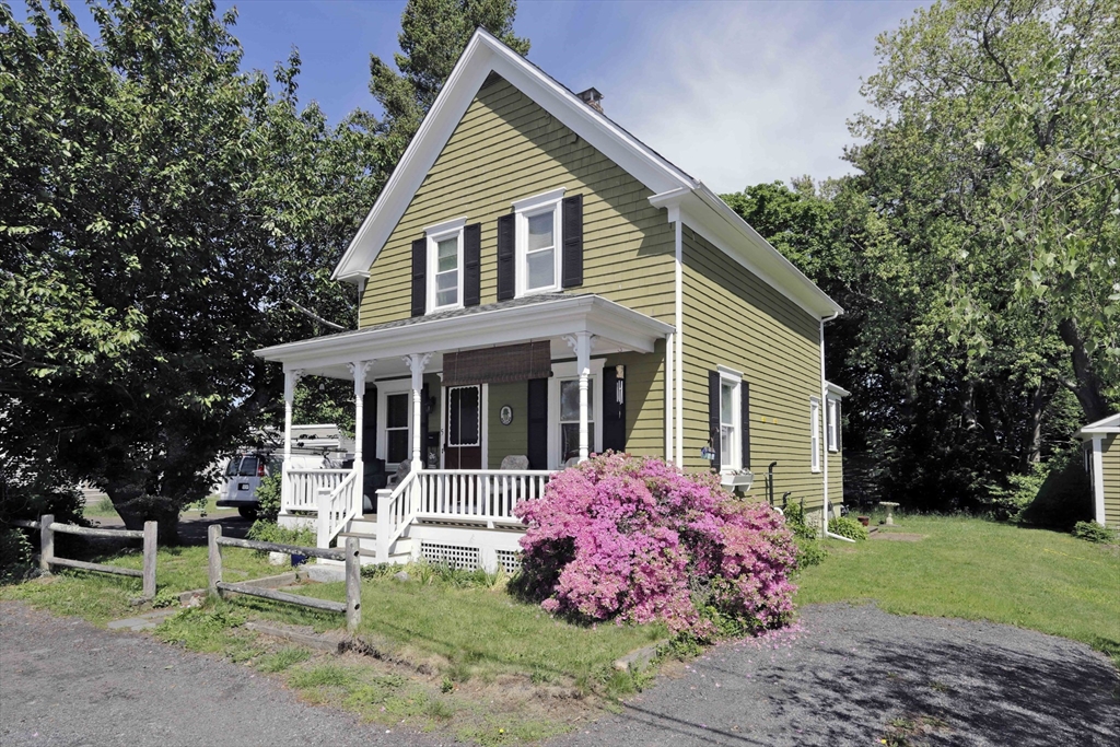 5 Anthony St, Acushnet, Massachusetts, 3 Bedrooms Bedrooms, 6 Rooms Rooms,1 BathroomBathrooms,Residential,For Sale,Anthony St,73524564
