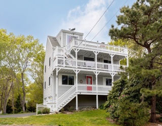 18 Remington Ln, Plymouth, Massachusetts, 3 Bedrooms Bedrooms, 7 Rooms Rooms,2 BathroomsBathrooms,Residential,For Sale,Remington Ln,73523361