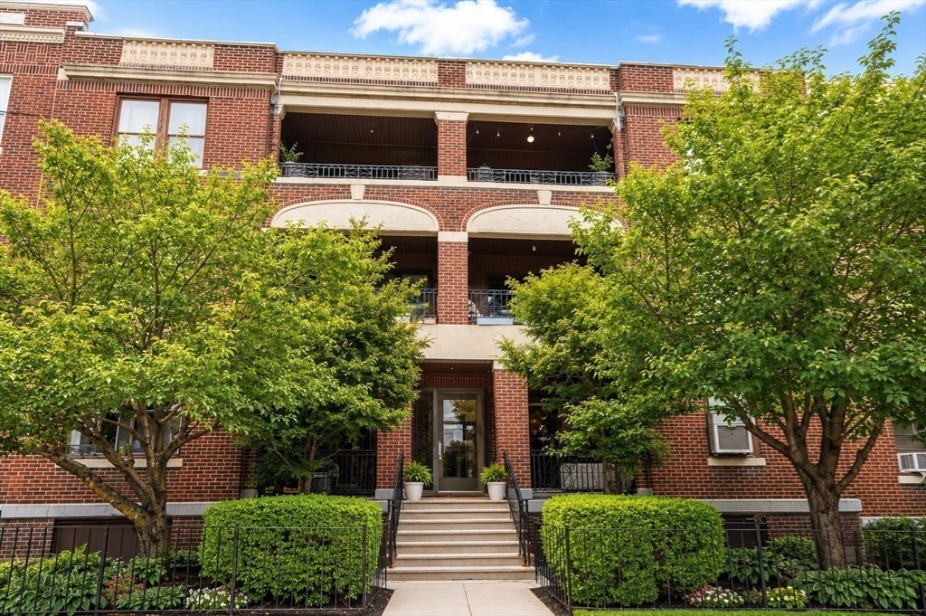 317 Summit Avenue, Boston, Massachusetts, 2 Bedrooms Bedrooms, 4 Rooms Rooms,1 BathroomBathrooms,Residential,For Sale,Summit Avenue,73524750