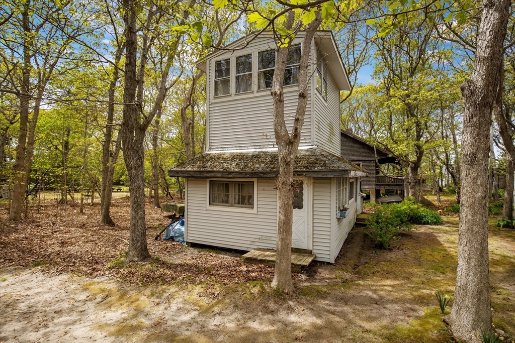 14 Old Colony Ave, Wareham, Massachusetts, 1 Bedroom Bedrooms, 4 Rooms Rooms,1 BathroomBathrooms,Residential,For Sale,Old Colony Ave,73524471