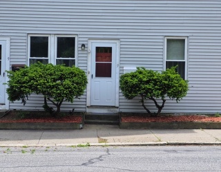 9 Oak, Wakefield, Massachusetts, 2 Bedrooms Bedrooms, 5 Rooms Rooms,1 BathroomBathrooms,Residential Lease,For Rent,Oak,73524532