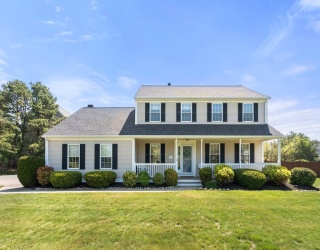 1 Lynne Cir, Plymouth, Massachusetts, 3 Bedrooms Bedrooms, 7 Rooms Rooms,1.5 BathroomsBathrooms,Residential,For Sale,Lynne Cir,73524769