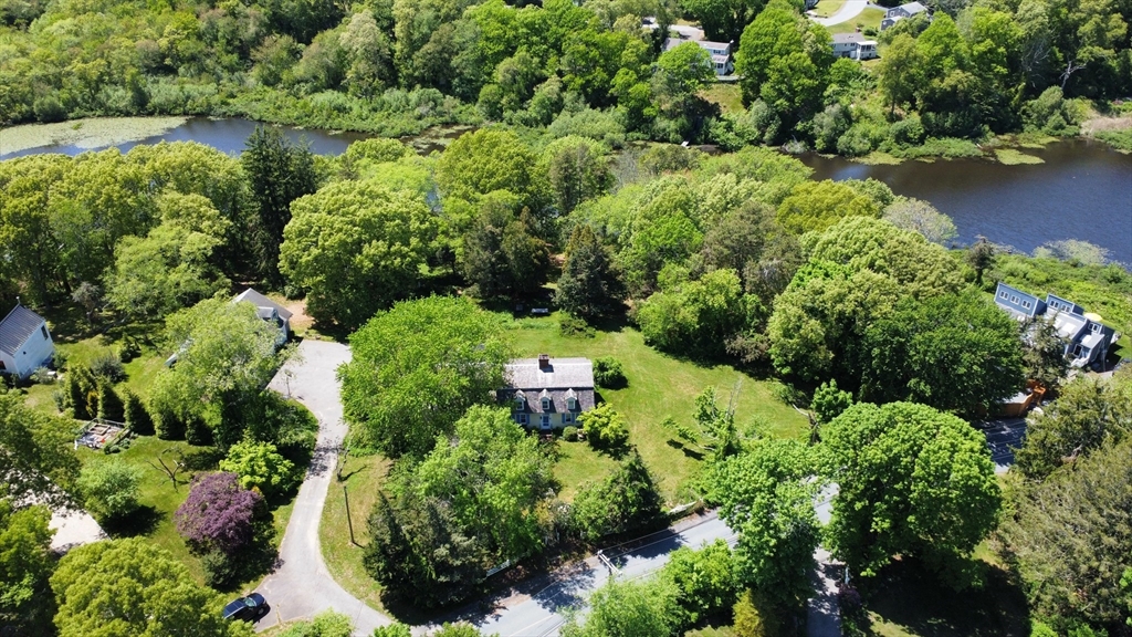 47 Clifford Rd, Plymouth, Massachusetts, 5 Bedrooms Bedrooms, 11 Rooms Rooms,2.5 BathroomsBathrooms,Residential,For Sale,Clifford Rd,73524516