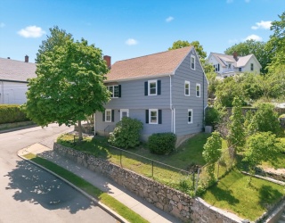 57 Allen Ave, Lynn, Massachusetts, 3 Bedrooms Bedrooms, 5 Rooms Rooms,1 BathroomBathrooms,Residential,For Sale,Allen Ave,73524771