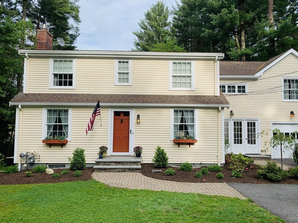 145 Concord Road, Wayland, Massachusetts, 3 Bedrooms Bedrooms, 8 Rooms Rooms,3 BathroomsBathrooms,Residential Lease,For Rent,Concord Road,73524396