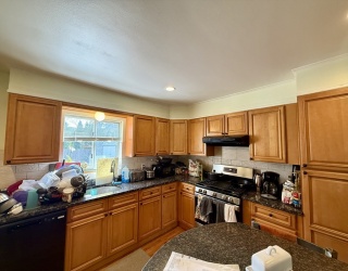 18 Pine Street, Newton, Massachusetts, 4 Bedrooms Bedrooms, 8 Rooms Rooms,1.5 BathroomsBathrooms,Residential Lease,For Rent,Pine Street,73524403