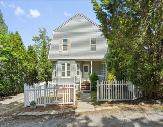 3 Wallace St, Worcester, Massachusetts, 3 Bedrooms Bedrooms, 7 Rooms Rooms,1 BathroomBathrooms,Residential,For Sale,Wallace St,73524567