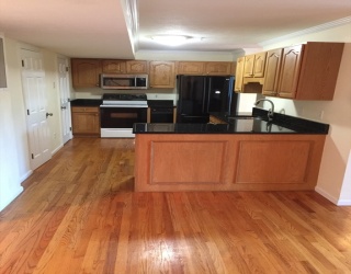 7 Conant Rd, Winchester, Massachusetts, 2 Bedrooms Bedrooms, 7 Rooms Rooms,2.5 BathroomsBathrooms,Residential Lease,For Rent,Conant Rd,73524421