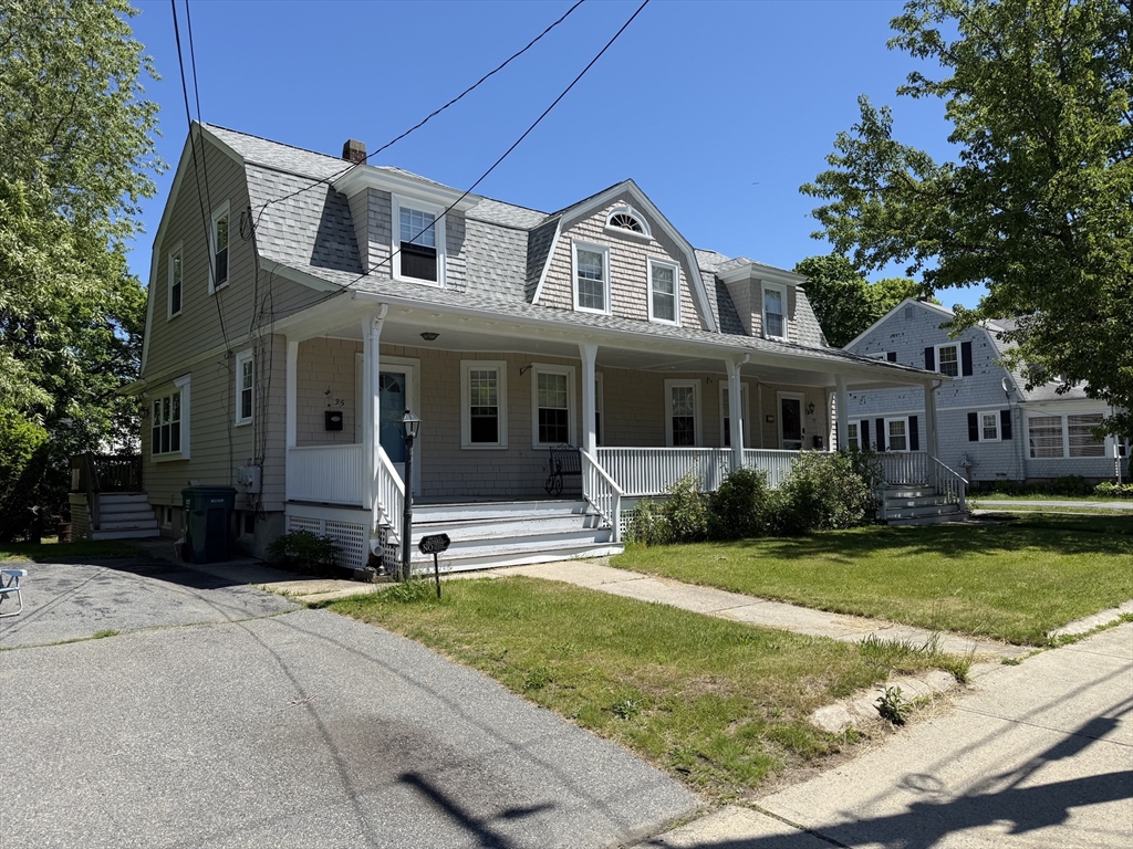 35 Spooner St, Plymouth, Massachusetts, 3 Bedrooms Bedrooms, 5 Rooms Rooms,1 BathroomBathrooms,Residential,For Sale,Spooner St,73524441
