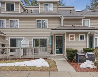 175 Littleton Road, Chelmsford, Massachusetts, 2 Bedrooms Bedrooms, 5 Rooms Rooms,2.5 BathroomsBathrooms,Residential,For Sale,Littleton Road,73524857