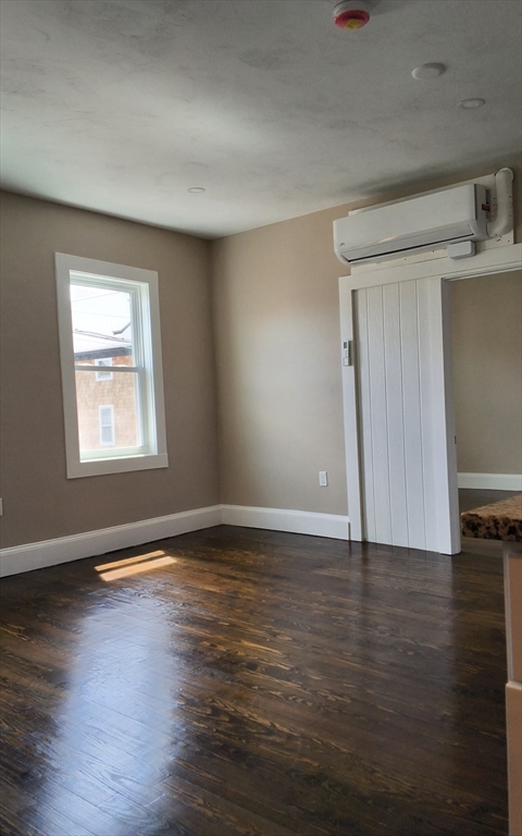 913 Rodman St, Fall River, Massachusetts, 3 Bedrooms Bedrooms, 5 Rooms Rooms,1 BathroomBathrooms,Residential Lease,For Rent,Rodman St,73524893