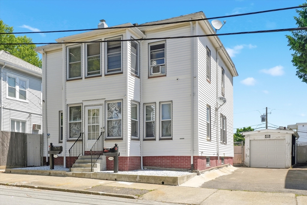 15 Flint Street, Lynn, Massachusetts, 5 Bedrooms Bedrooms, 10 Rooms Rooms,2 BathroomsBathrooms,Residential Income,For Sale,Flint Street,73524897