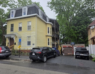 4 Home St, Worcester, Massachusetts, 7 Bedrooms Bedrooms, 16 Rooms Rooms,3 BathroomsBathrooms,Residential Income,For Sale,Home St,73524896