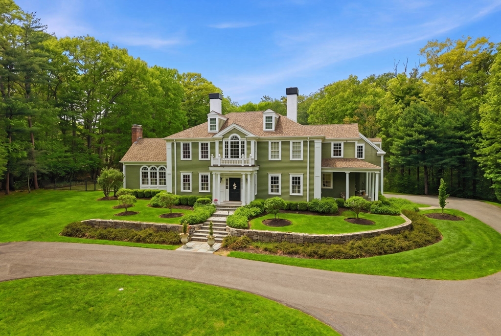 205 Pleasant St, Norwell, Massachusetts, 4 Bedrooms Bedrooms, 11 Rooms Rooms,3.5 BathroomsBathrooms,Residential,For Sale,Pleasant St,73524901