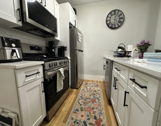 68 L St, Boston, Massachusetts, 5 Bedrooms Bedrooms, 7 Rooms Rooms,2 BathroomsBathrooms,Residential Lease,For Rent,L St,73524922