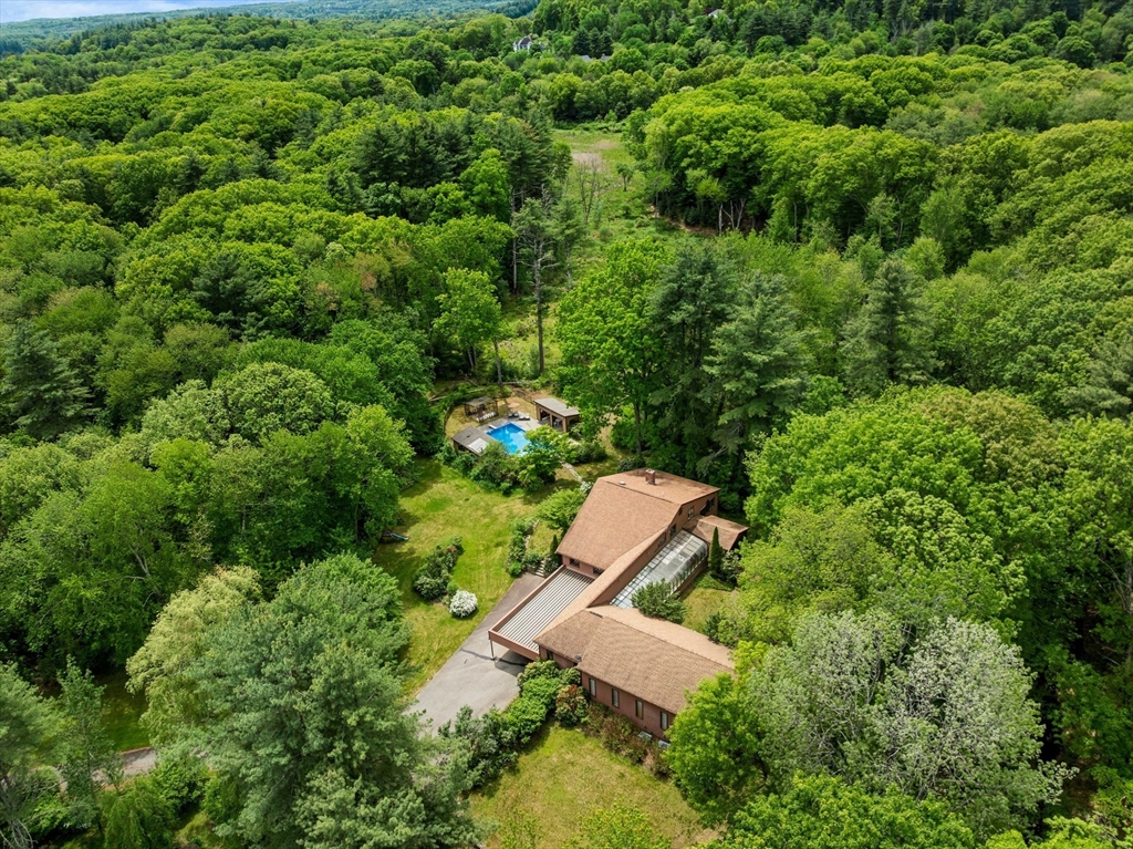 29 Pine Ridge Rd, Stow, Massachusetts, 5 Bedrooms Bedrooms, 11 Rooms Rooms,3.5 BathroomsBathrooms,Residential,For Sale,Pine Ridge Rd,73524774