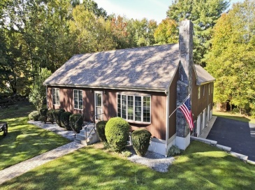 547 Berkley St, Berkley, Massachusetts, 5 Bedrooms Bedrooms, 8 Rooms Rooms,3.5 BathroomsBathrooms,Residential,For Sale,Berkley St,73503886