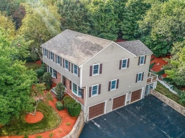 21 Barstow Dr, Braintree, Massachusetts, 4 Bedrooms Bedrooms, 10 Rooms Rooms,3 BathroomsBathrooms,Residential,For Sale,Barstow Dr,73491490