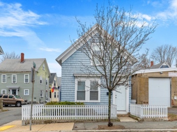 21 Roundy St., Beverly, Massachusetts, 2 Bedrooms Bedrooms, 4 Rooms Rooms,1 BathroomBathrooms,Residential,For Sale,Roundy St.,73497888 21 Roundy St., Beverly, Massachusetts, 2 Bedrooms Bedrooms, 4 Rooms Rooms,1 BathroomBathrooms,Residential,For Sale,Roundy St.,73497888