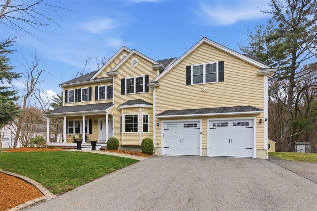 71 Lexington St, Burlington, Massachusetts, 5 Bedrooms Bedrooms, 11 Rooms Rooms,3.5 BathroomsBathrooms,Residential,For Sale,Lexington St,73497591