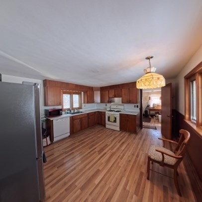 9 Raymond Street, Boston, Massachusetts, 4 Bedrooms Bedrooms, 5 Rooms Rooms,2 BathroomsBathrooms,Residential Lease,For Rent,Raymond Street,73478006