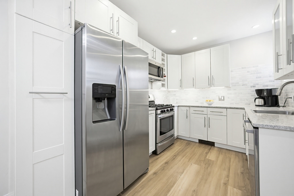 15 Park Vale, Brookline, Massachusetts, 2 Bedrooms Bedrooms, 5 Rooms Rooms,1 BathroomBathrooms,Residential,For Sale,Park Vale,73490175