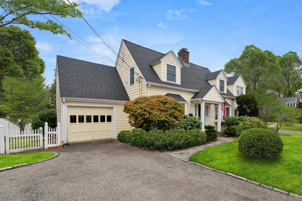 55 Burnside Rd, Needham, Massachusetts, 4 Bedrooms Bedrooms, 10 Rooms Rooms,2.5 BathroomsBathrooms,Residential,For Sale,Burnside Rd,73489080