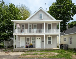 62-66 Cedar St, Framingham, Massachusetts, 11 Bedrooms Bedrooms, 17 Rooms Rooms,4 BathroomsBathrooms,Residential Income,For Sale,Cedar St,73524971