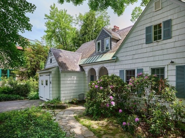 63 Prospect St., Northampton, Massachusetts, 5 Bedrooms Bedrooms, 9 Rooms Rooms,3.5 BathroomsBathrooms,Residential,For Sale,Prospect St.,73525553