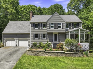 40 Granite Street, Hopkinton, Massachusetts, 4 Bedrooms Bedrooms, 10 Rooms Rooms,2.5 BathroomsBathrooms,Residential,For Sale,Granite Street,73525516