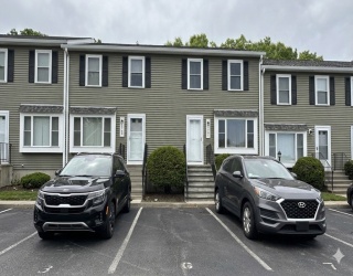 1707 Irving Rd, Randolph, Massachusetts, 2 Bedrooms Bedrooms, 6 Rooms Rooms,2.5 BathroomsBathrooms,Residential,For Sale,Irving Rd,73525541