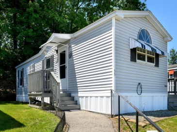 47 Washington Street, Auburn, Massachusetts, 1 Bedroom Bedrooms, 3 Rooms Rooms,1 BathroomBathrooms,Residential,For Sale,Washington Street,73525350