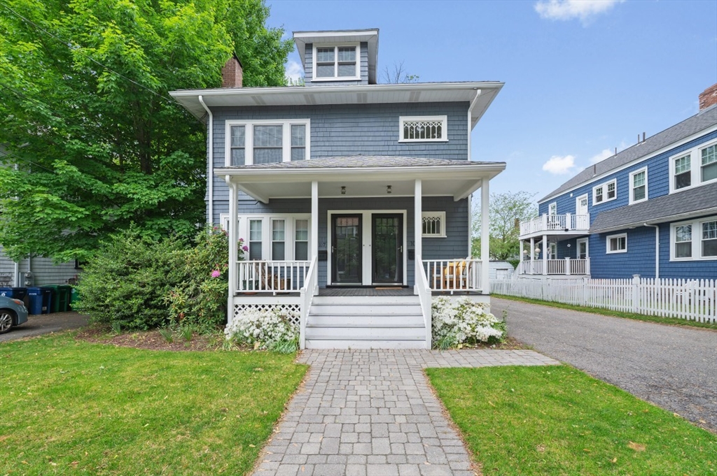 105-107 Adena Rd, Newton, Massachusetts, 3 Bedrooms Bedrooms, 7 Rooms Rooms,2 BathroomsBathrooms,Residential Lease,For Rent,Adena Rd,73525097