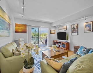 45 Main St, Wareham, Massachusetts, 1 Bedroom Bedrooms, 3 Rooms Rooms,1 BathroomBathrooms,Residential,For Sale,Main St,73525561