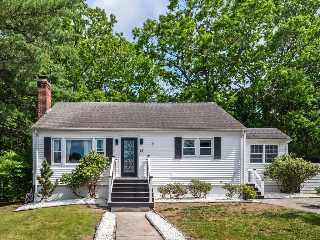 14 Orton St, Worcester, Massachusetts, 3 Bedrooms Bedrooms, 5 Rooms Rooms,2 BathroomsBathrooms,Residential,For Sale,Orton St,73525109