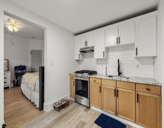 12 Gould St, Stoneham, Massachusetts, 3 Rooms Rooms,1 BathroomBathrooms,Residential Lease,For Rent,Gould St,73525132