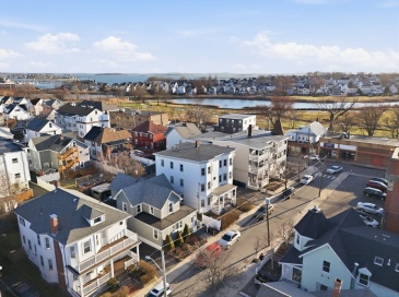 11 Pearl Ave, Winthrop, Massachusetts, 11 Bedrooms Bedrooms, 18 Rooms Rooms,3 BathroomsBathrooms,Residential Income,For Sale,Pearl Ave,73491764