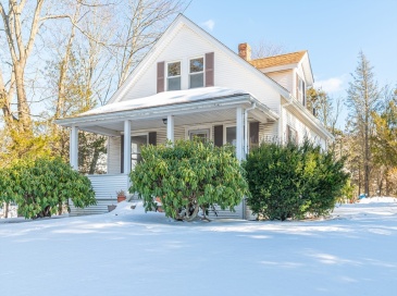 9 Oxbow Rd, Falmouth, Massachusetts, 3 Bedrooms Bedrooms, 6 Rooms Rooms,1 BathroomBathrooms,Residential,For Sale,Oxbow Rd,73477334 9 Oxbow Rd, Falmouth, Massachusetts, 3 Bedrooms Bedrooms, 6 Rooms Rooms,1 BathroomBathrooms,Residential,For Sale,Oxbow Rd,73477334