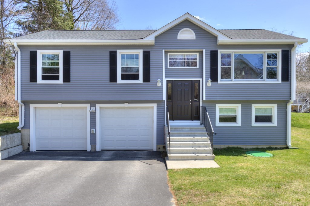 1-A Knapp Ave, Worcester, Massachusetts, 3 Bedrooms Bedrooms, 6 Rooms Rooms,2 BathroomsBathrooms,Residential,For Sale,Knapp Ave,73502646