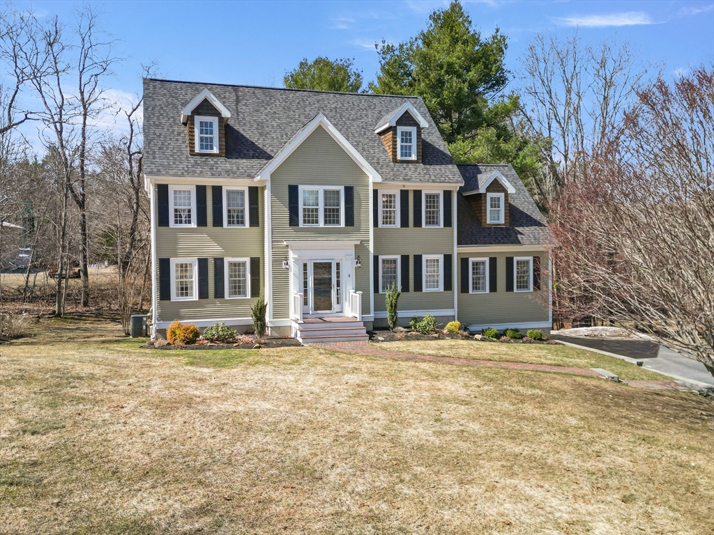 4 Davis Lane, Georgetown, Massachusetts, 4 Bedrooms Bedrooms, 10 Rooms Rooms,2.5 BathroomsBathrooms,Residential,For Sale,Davis Lane,73497603