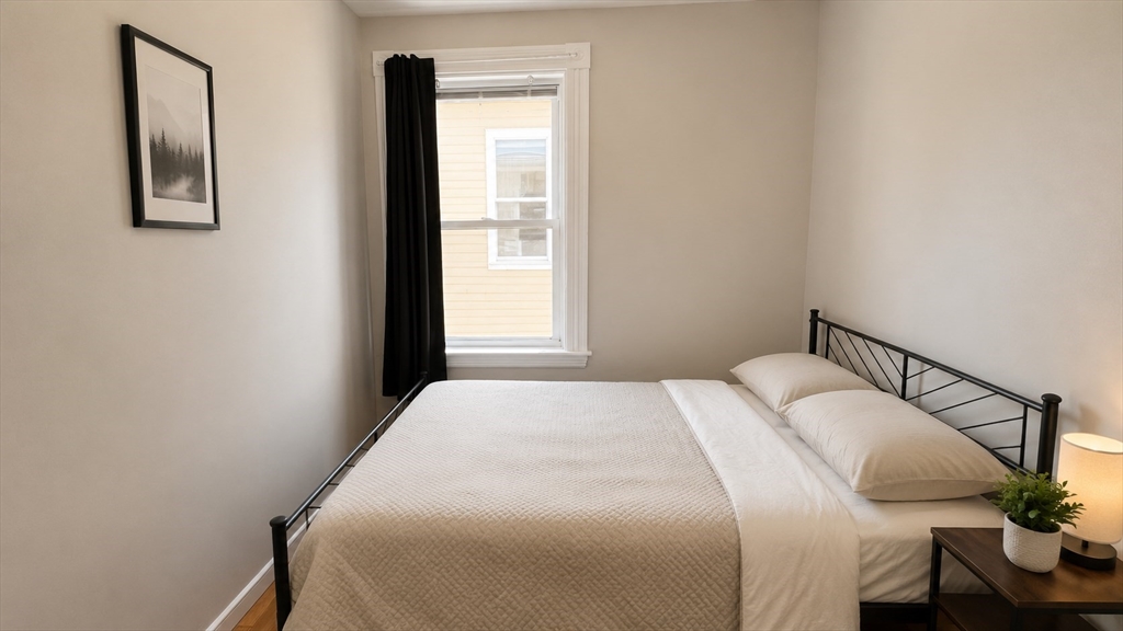 4A Sherman St, Cambridge, Massachusetts, 3 Bedrooms Bedrooms, 4 Rooms Rooms,1 BathroomBathrooms,Residential Lease,For Rent,Sherman St,73525247