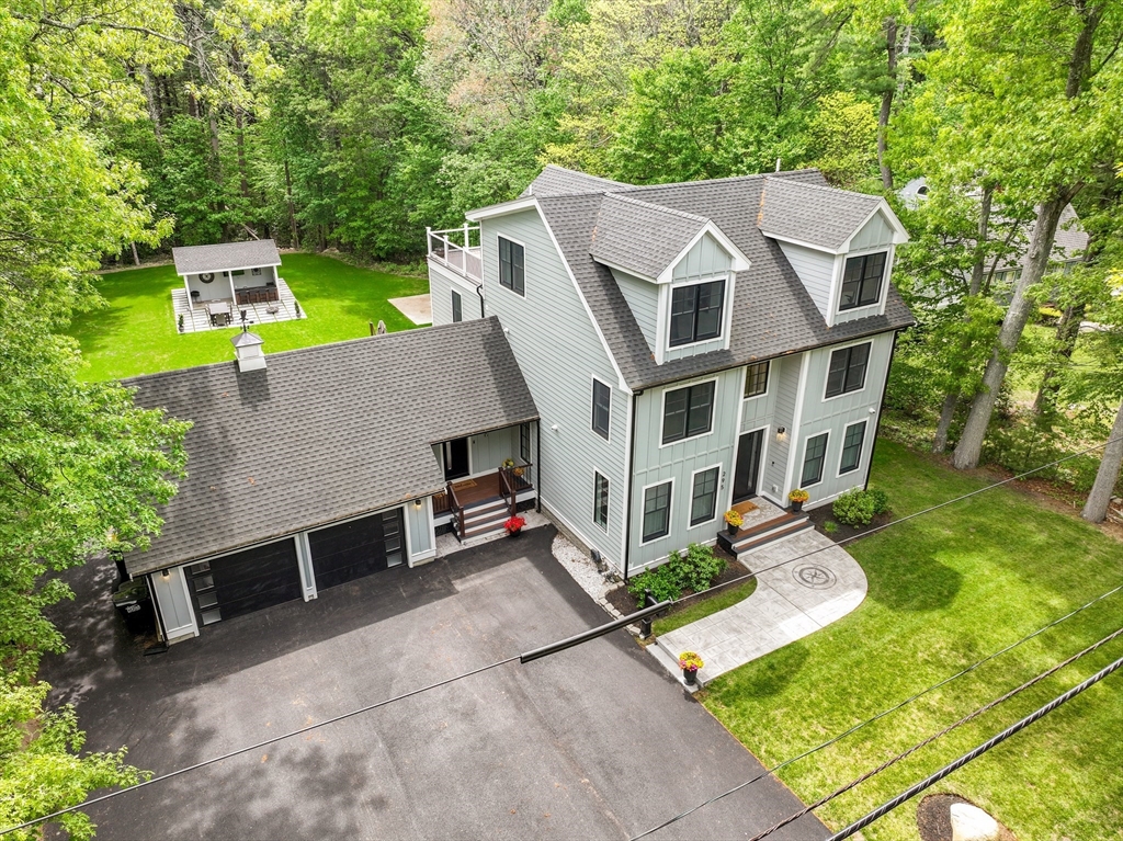 295 Gardner St, Hingham, Massachusetts, 4 Bedrooms Bedrooms, 9 Rooms Rooms,3.5 BathroomsBathrooms,Residential,For Sale,Gardner St,73525278