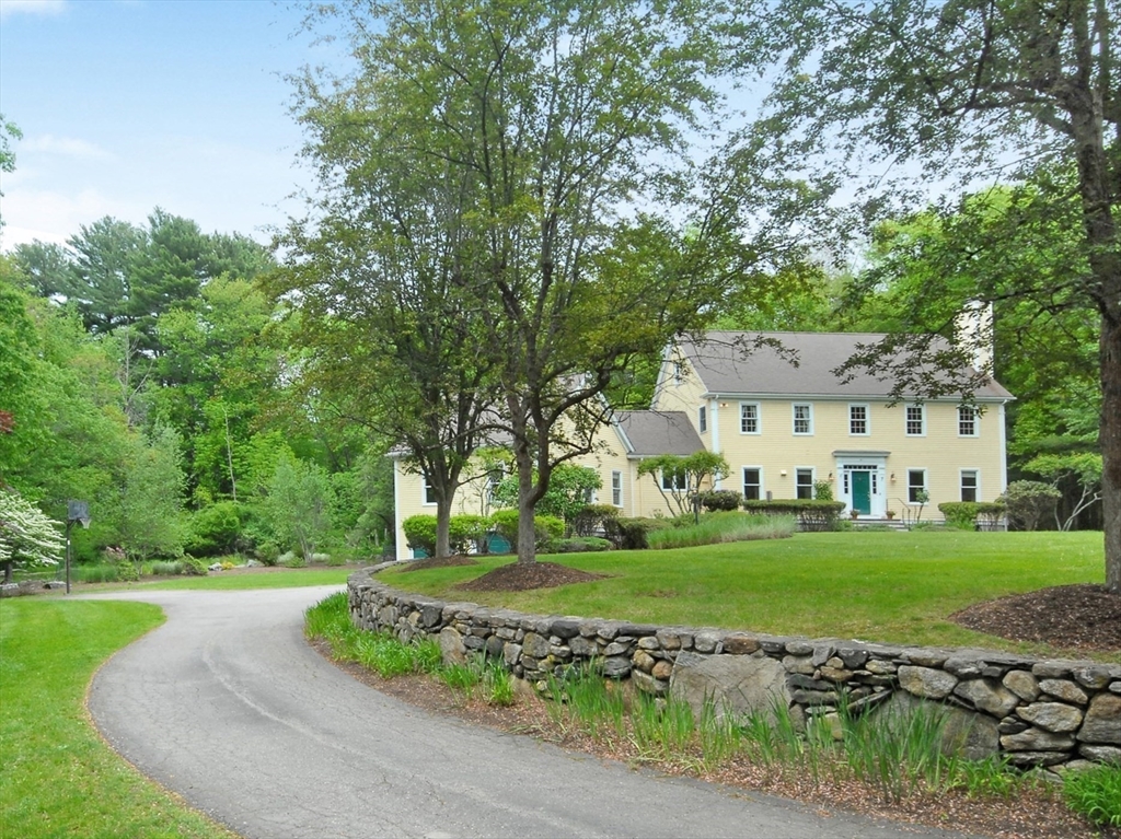 7 Proctor St, Acton, Massachusetts, 4 Bedrooms Bedrooms, 11 Rooms Rooms,3.5 BathroomsBathrooms,Residential,For Sale,Proctor St,73525168