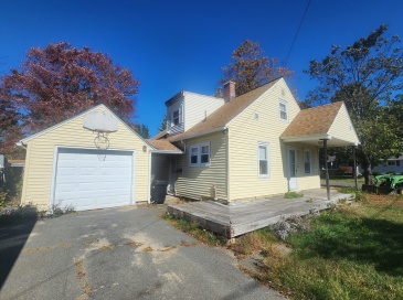 2 Alice St, Montague, Massachusetts, 3 Bedrooms Bedrooms, 5 Rooms Rooms,1 BathroomBathrooms,Residential,For Sale,Alice St,73525650 2 Alice St, Montague, Massachusetts, 3 Bedrooms Bedrooms, 5 Rooms Rooms,1 BathroomBathrooms,Residential,For Sale,Alice St,73525650