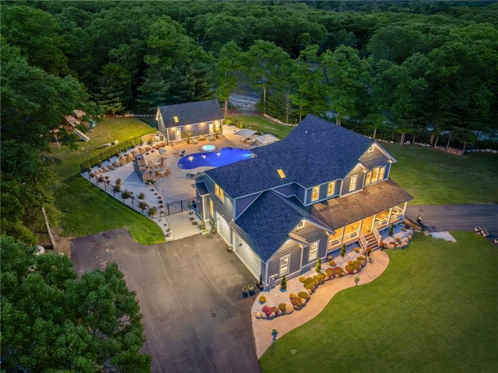 120 Stubble Brook Rd, West Greenwich, Rhode Island, 5 Bedrooms Bedrooms, 13 Rooms Rooms,4.5 BathroomsBathrooms,Residential,For Sale,Stubble Brook Rd,73525680