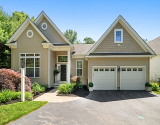 17 Saddleback, Plymouth, Massachusetts, 2 Bedrooms Bedrooms, 10 Rooms Rooms,3 BathroomsBathrooms,Residential,For Sale,Saddleback,73525161