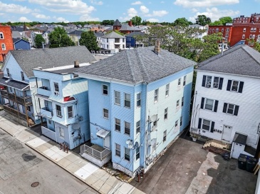 182 Quequechan Street, Fall River, Massachusetts, 9 Bedrooms Bedrooms, 15 Rooms Rooms,3 BathroomsBathrooms,Residential Income,For Sale,Quequechan Street,73525248