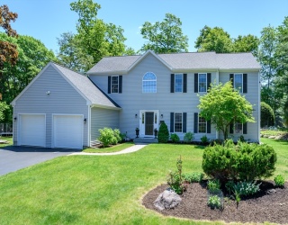 11 Irving Rd, Natick, Massachusetts, 4 Bedrooms Bedrooms, 9 Rooms Rooms,2.5 BathroomsBathrooms,Residential,For Sale,Irving Rd,73525495
